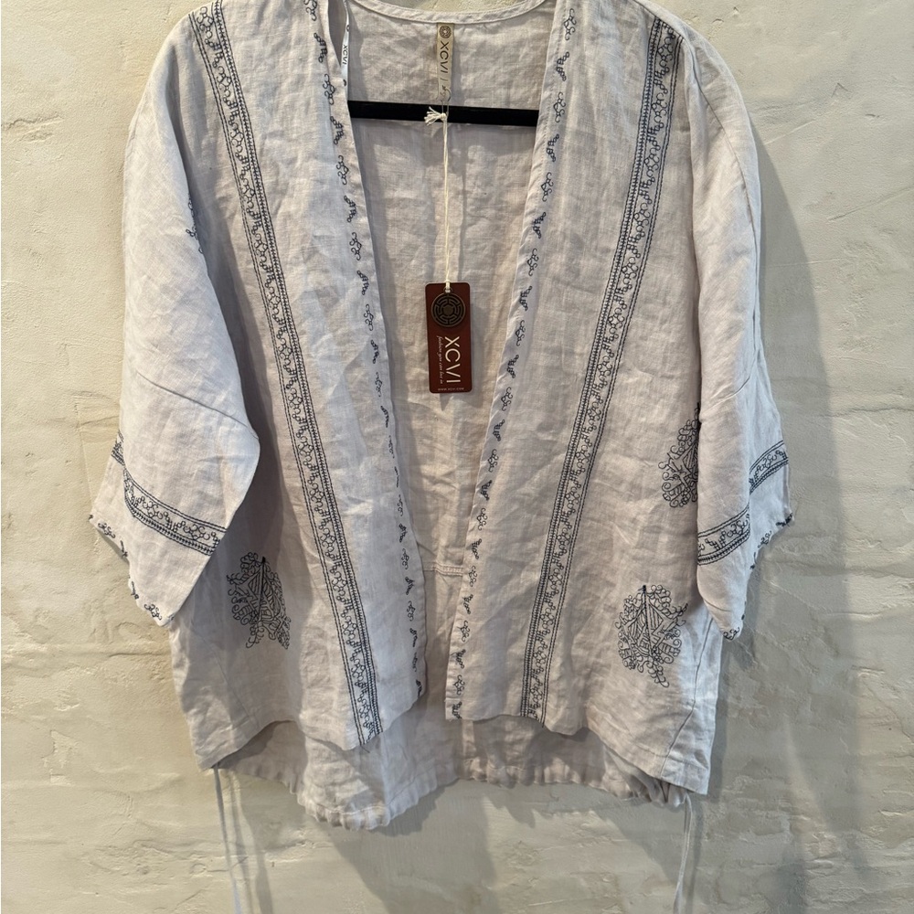 XCVI Women's kimono top with Blue Accents